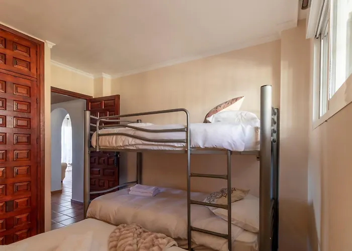 Rentitspain - - Arce 13 Hermoso Balcon Con Vista Al Mar Нерха